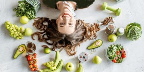 הקשר בין תזונה בריאה ובריאות השיער